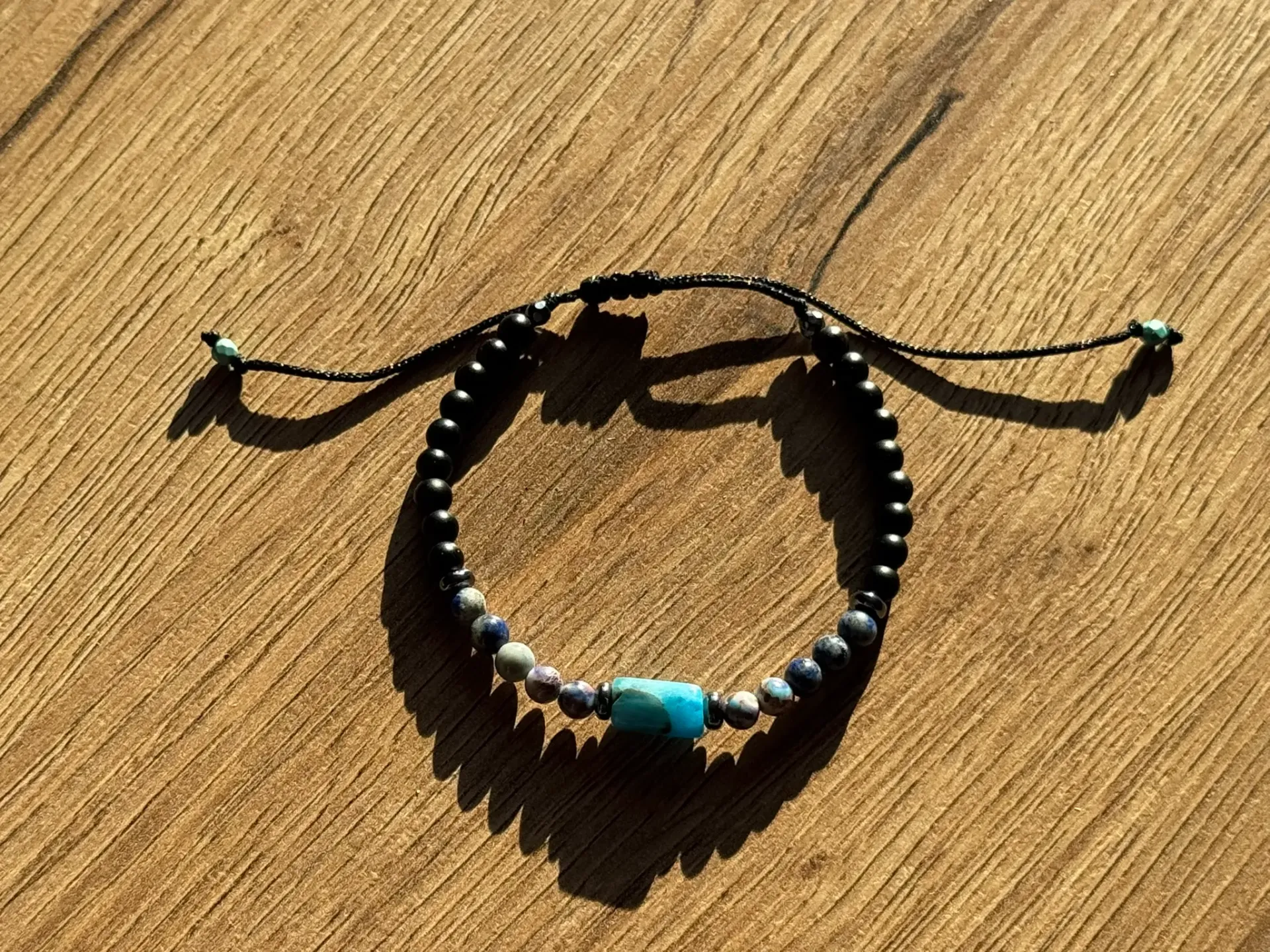 Bransoletka czarna z niebieskim