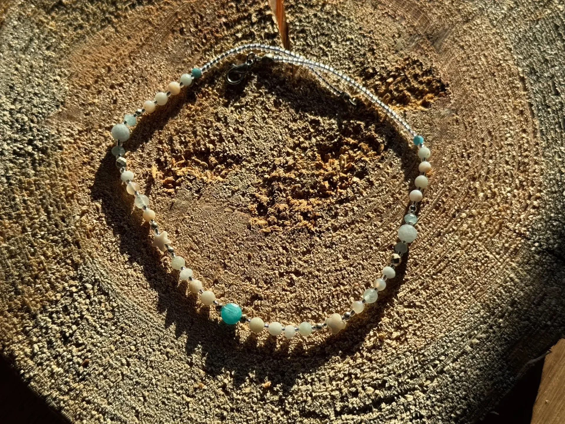 Naszyjnik jasny z niebieskim 1