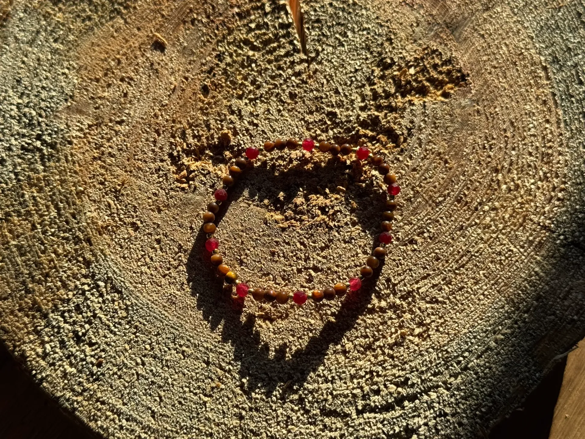 Bransoletka braz czerwona