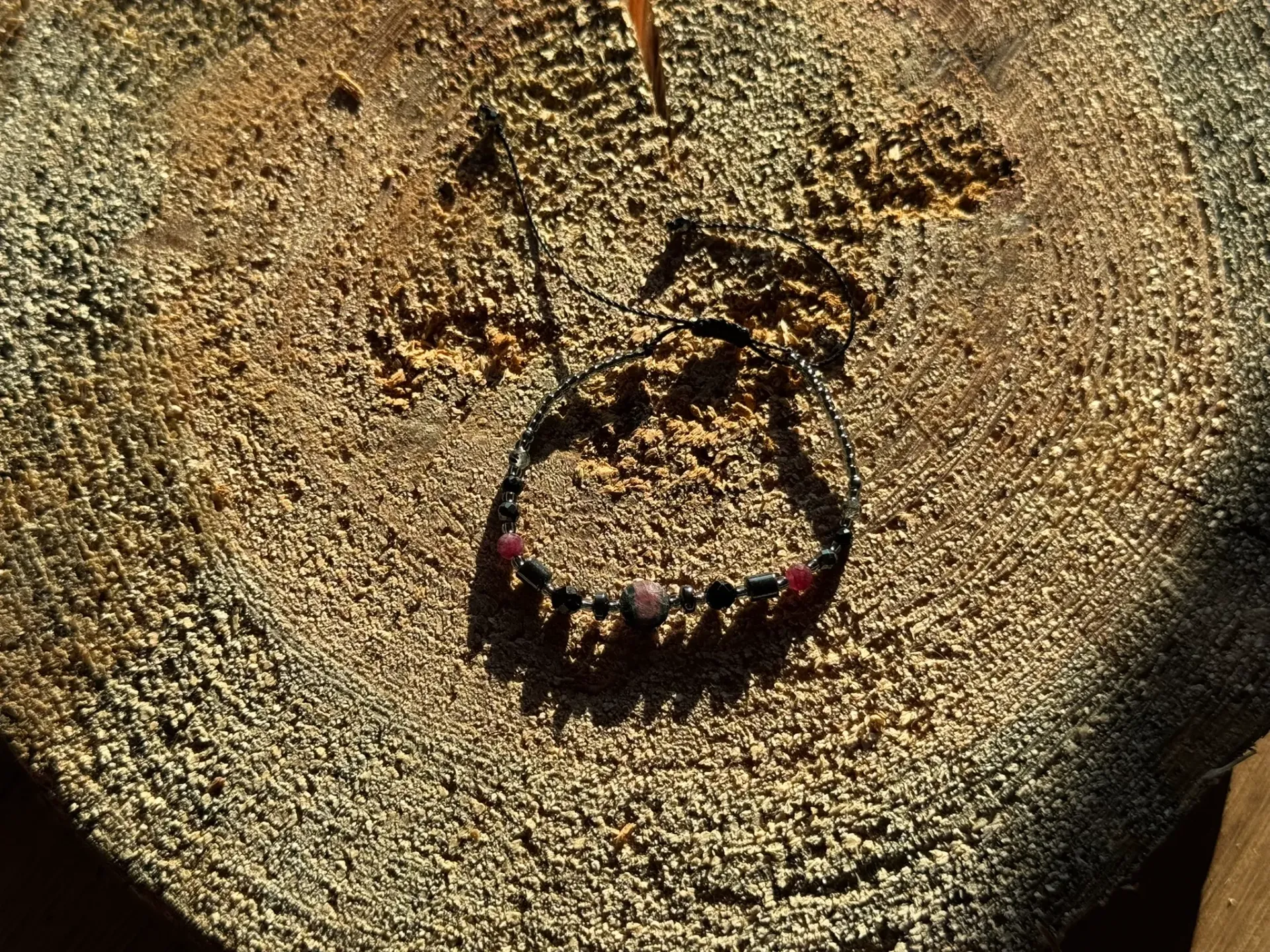 Brasoletka czarno czerwona